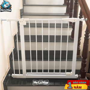 Thanh chắn cửa Pakey được làm từ vật liệu chắc chắn và bền bỉ, đảm bảo khả năng chịu lực tốt