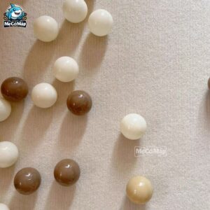 Bóng nhựa cho bé 7cm nâu – kem -be