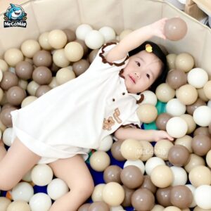 Bóng nhựa cho bé 7cm nâu – kem -be