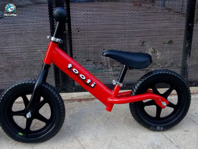 Xe thăng bằng là gì? Bé mấy tuổi thì nên sử dụng?