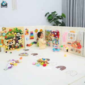 Combo bảng bận rộn và đồ chơi Montessori