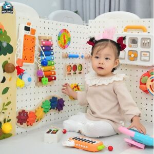 Combo bảng bận rộn và đồ chơi Montessori