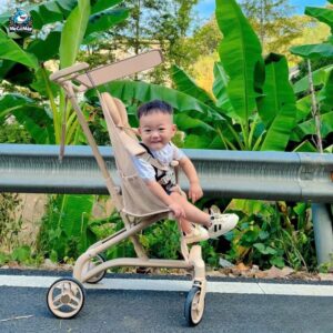 Xe đẩy gấp gọn cho bé Vinng Q6